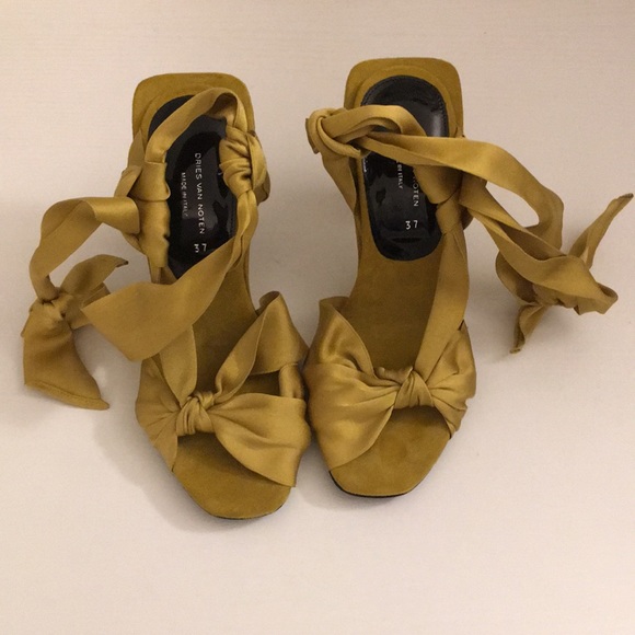 Dries Van Noten Yellow Satin Snake effect Heel - Picture 4 of 8